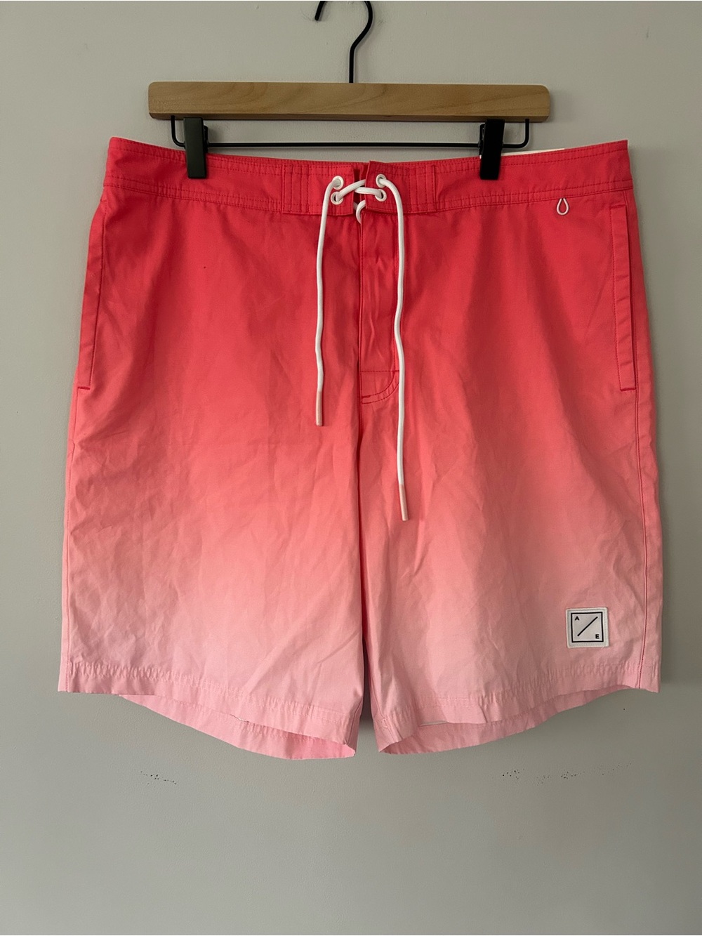 Men's Coral Ombre Swim Trunks with Drawstring | NWT | Size Large